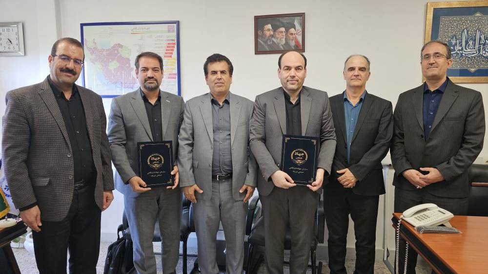 امضای تفاهمنامه همکاری میان سازمان جهاددانشگاهی صنعتی شریف و جهاددانشگاهی واحد سمنان با تأکید بر همکاریهای هدفمند و عملیاتی 1 امضای تفاهمنامه همکاری میان سازمان جهاددانشگاهی صنعتی شریف و جهاددانشگاهی واحد سمنان با تأکید بر همکاریهای هدفمند و عملیاتی